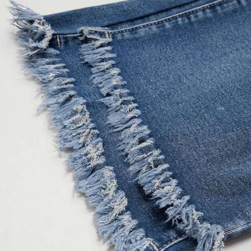 Flamingals Casual Wide Leg Frayed Hem Cropped Jeans - Picture 6 of 7